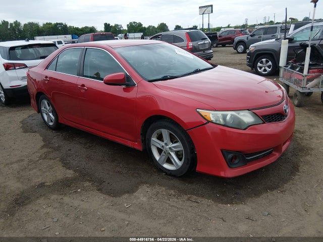 Salvage Toyota Camry Image
