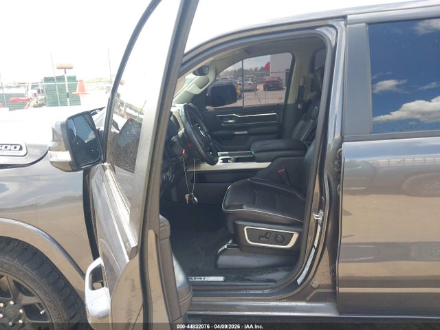 Ram 1500 Laramie  4x2 5'7 Box