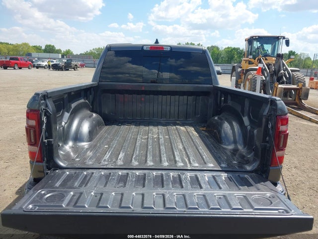 Ram 1500 Laramie  4x2 5'7 Box