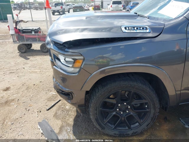 Ram 1500 Laramie  4x2 5'7 Box