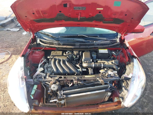 Nissan Versa 1.6 S+
