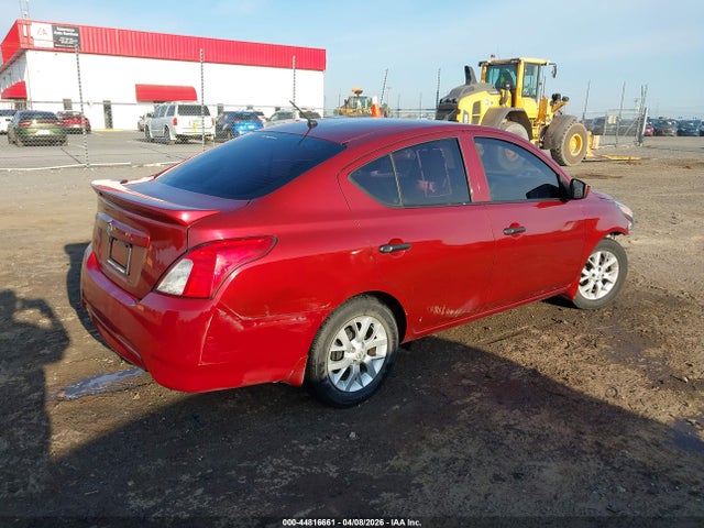 Nissan Versa 1.6 S+
