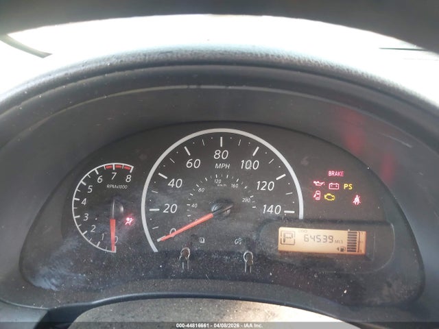 Nissan Versa 1.6 S+