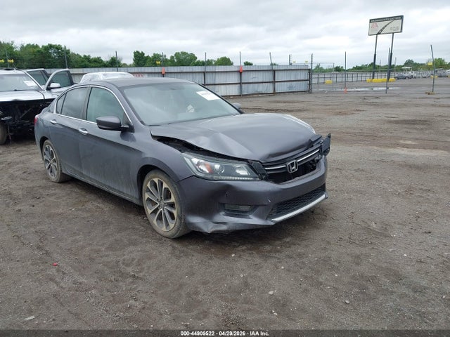 Salvage Honda Accord Image