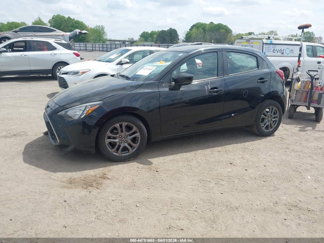Toyota Yaris Le