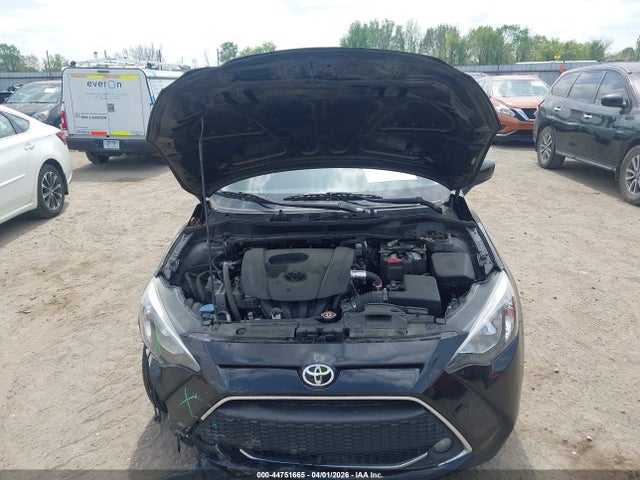 Toyota Yaris Le