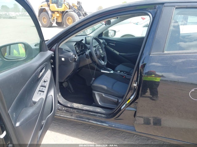 Toyota Yaris Le