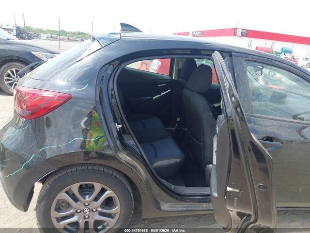 Toyota Yaris Le