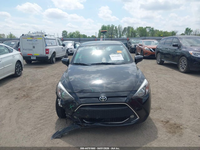 Toyota Yaris Le