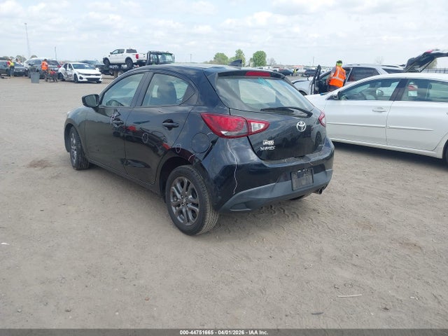 Toyota Yaris Le