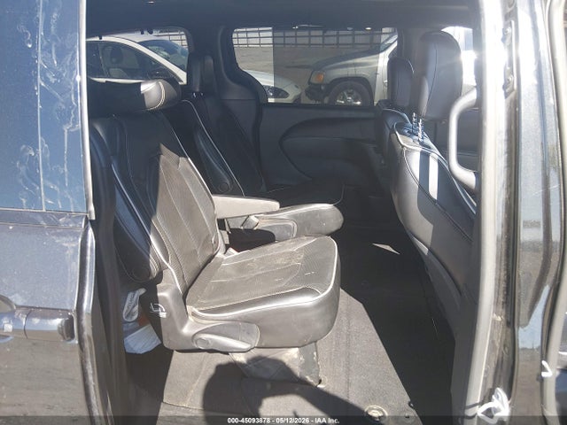Chrysler Pacifica Limited