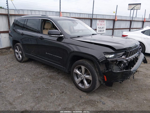 Salvage Jeep Grand Cherokee Image