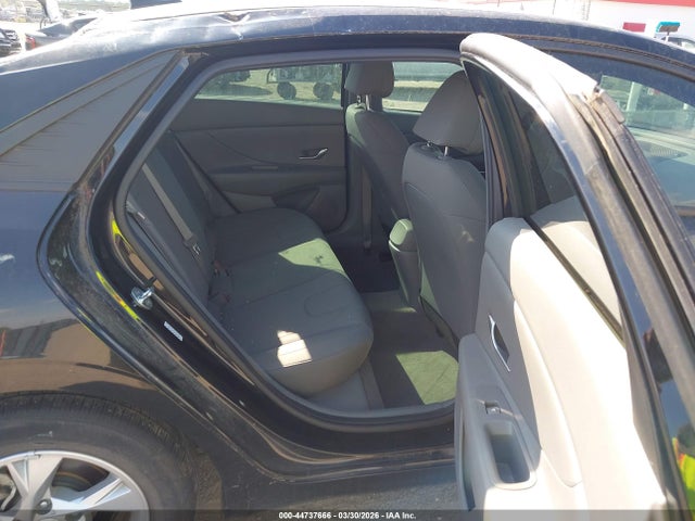 Hyundai ELANTRA Se