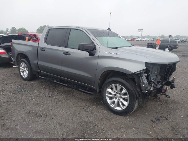 Salvage Chevrolet Silverado 1500 Image
