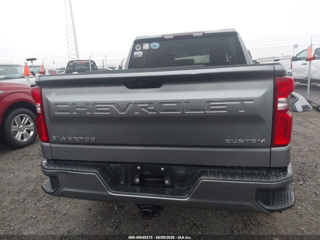 Chevrolet Silverado 1500 2wd  Short Bed Custom
