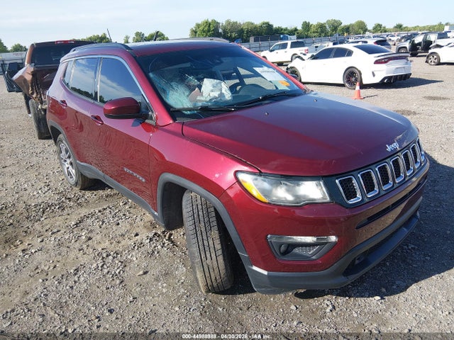 Salvage Jeep Compass Image