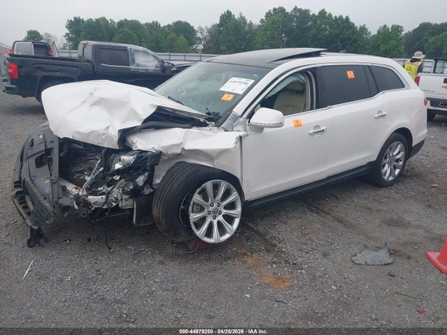 Lincoln MKT Reserve