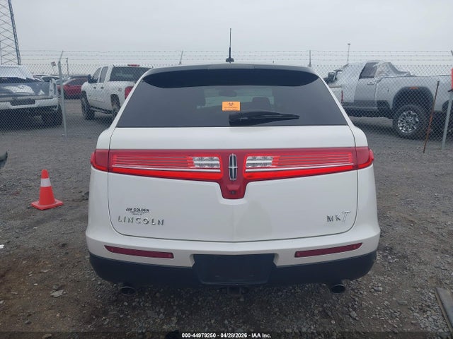 Lincoln MKT Reserve