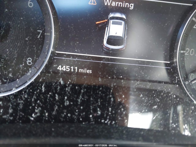 INFINITI Qx Essential Awd