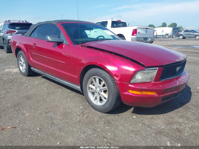Salvage Ford Mustang Image
