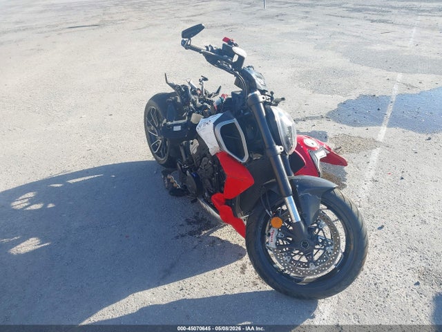Salvage Ducati Diavel Image