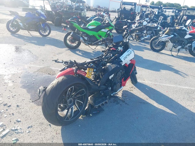 Ducati Diavel V4
