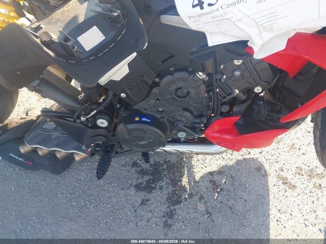 Ducati Diavel V4