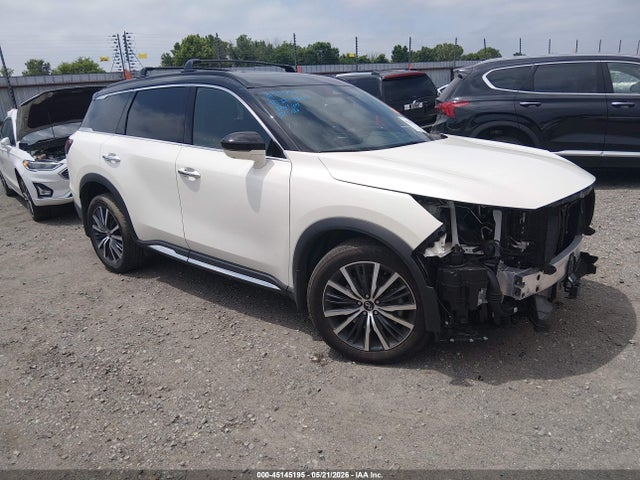 Salvage INFINITI Qx Image
