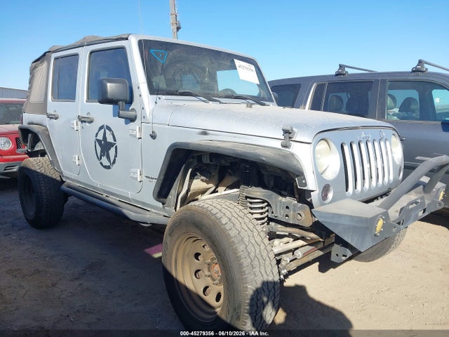 Salvage Jeep Wrangler Image