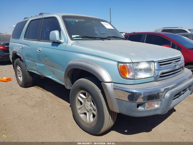 Salvage Toyota 4Runner Image