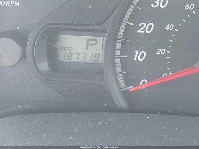 Toyota Sienna Le V6