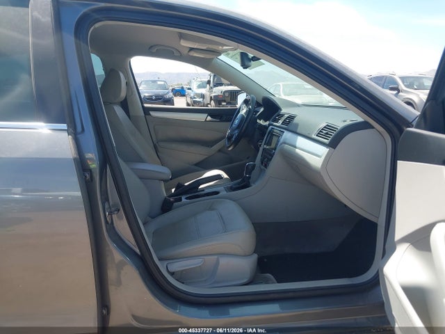 Volkswagen Passat 2.5l Se