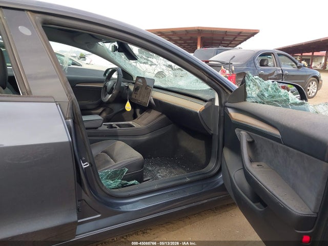 Tesla Model 3 Rear-wheel Drive