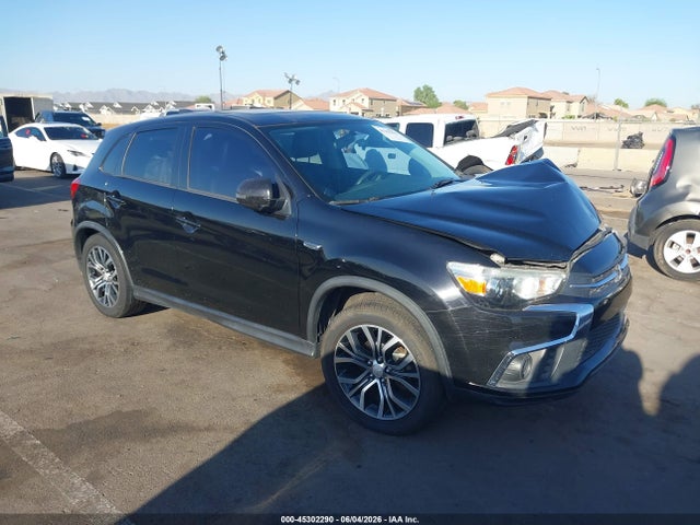 Salvage Mitsubishi Outlander Image