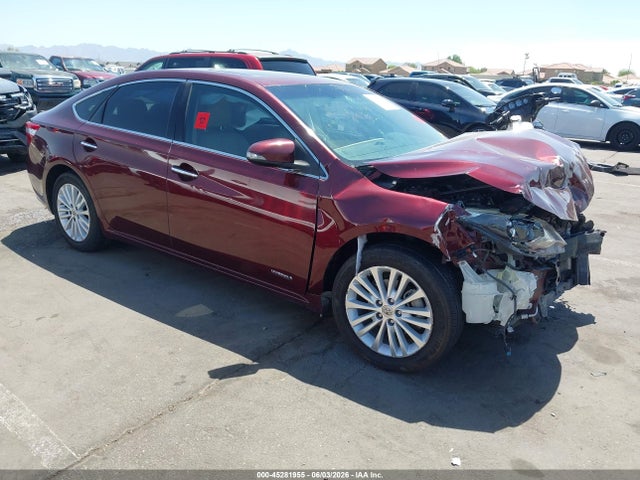 Salvage Toyota Avalon Hybrid Image
