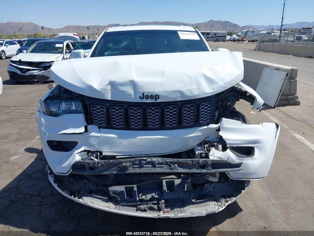 Jeep Grand Cherokee Altitude 4x2