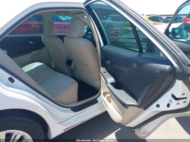 Toyota Camry Le