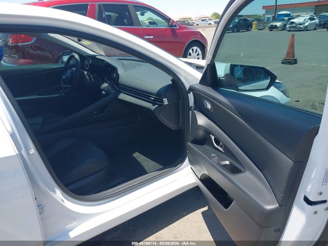 Hyundai ELANTRA Limited