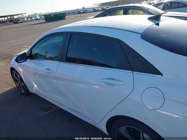 Hyundai ELANTRA Limited