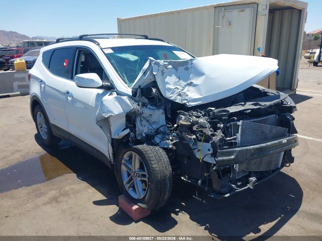 Salvage Hyundai SANTA FE Image
