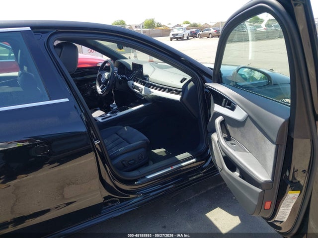 Audi A4 Premium Plus 45 Tfsi S Line Quattro S Tronic