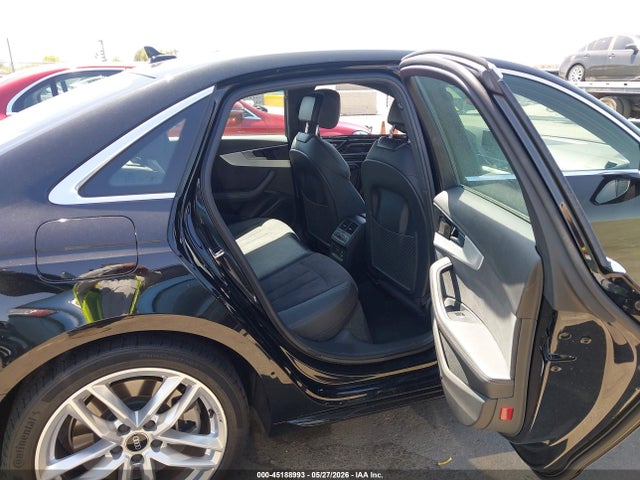 Audi A4 Premium Plus 45 Tfsi S Line Quattro S Tronic