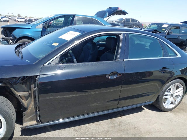 Audi A4 Premium Plus 45 Tfsi S Line Quattro S Tronic