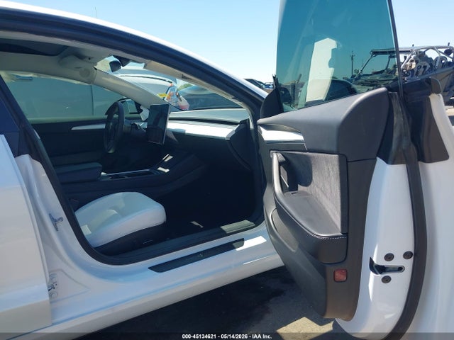 Tesla Model 3 Long Range