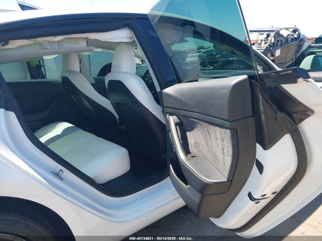 Tesla Model 3 Long Range