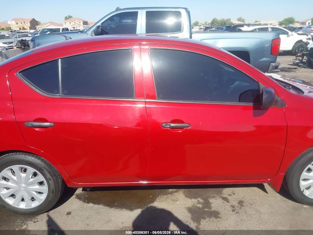 Nissan Versa 1.6 S+