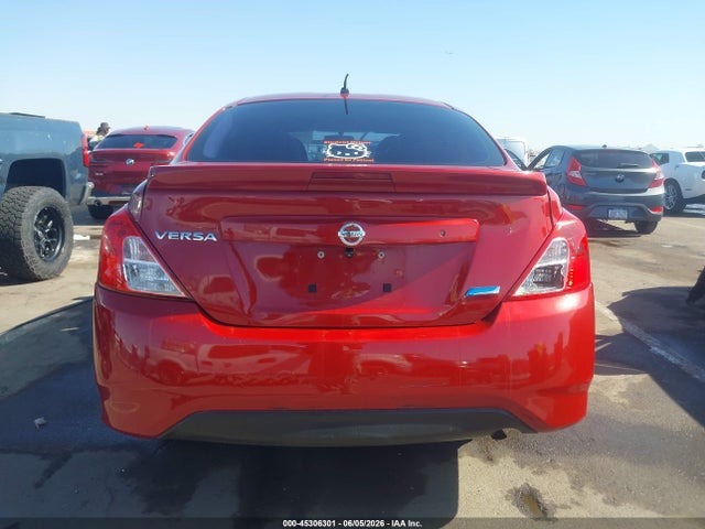 Nissan Versa 1.6 S+