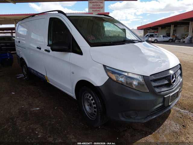 Salvage Mercedes-Benz Metris Image