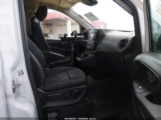 Mercedes-Benz Metris