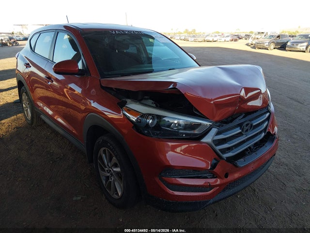 Salvage Hyundai TUCSON Image